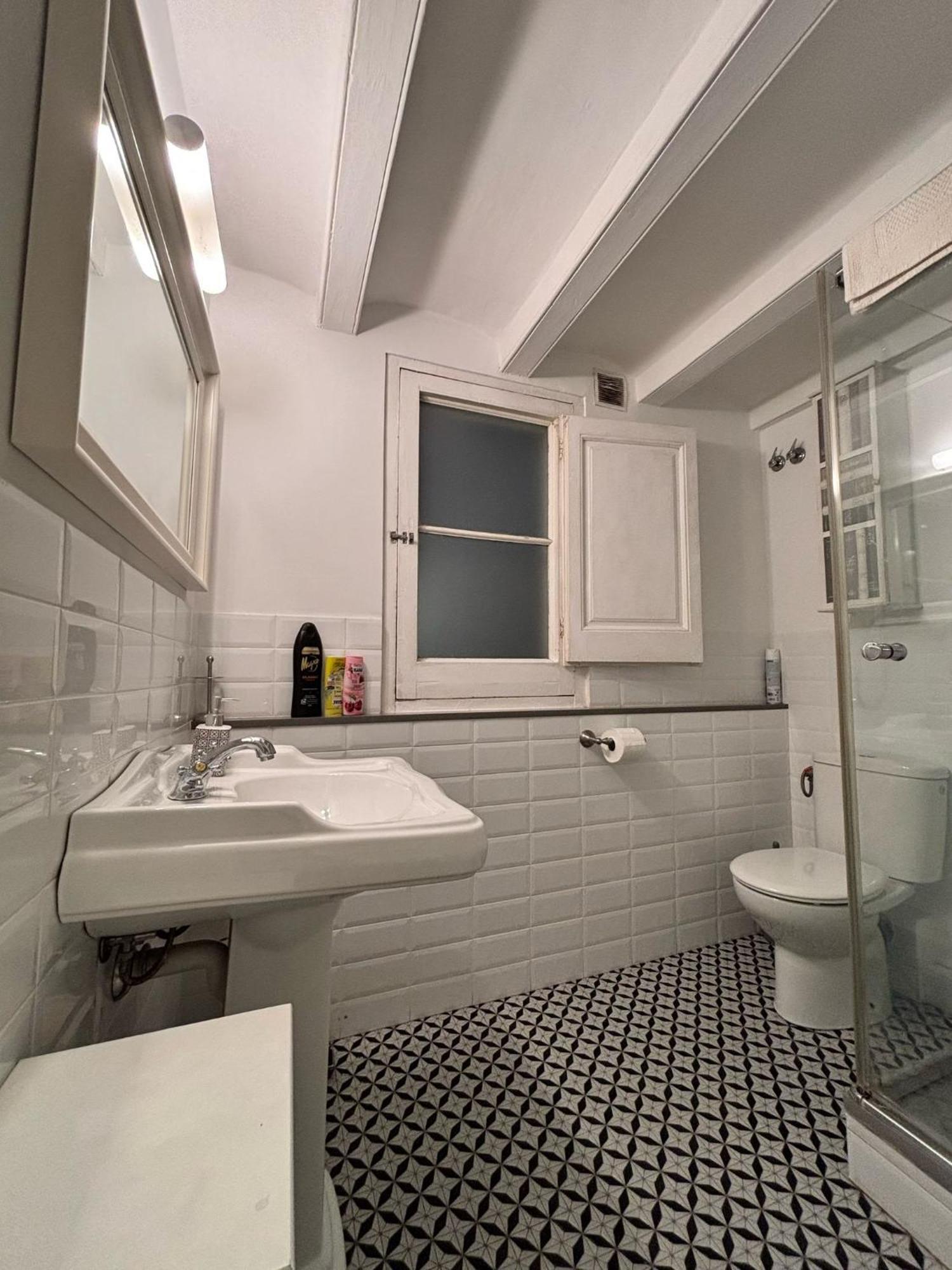 Rossello Apartment Barcelona Bagian luar foto