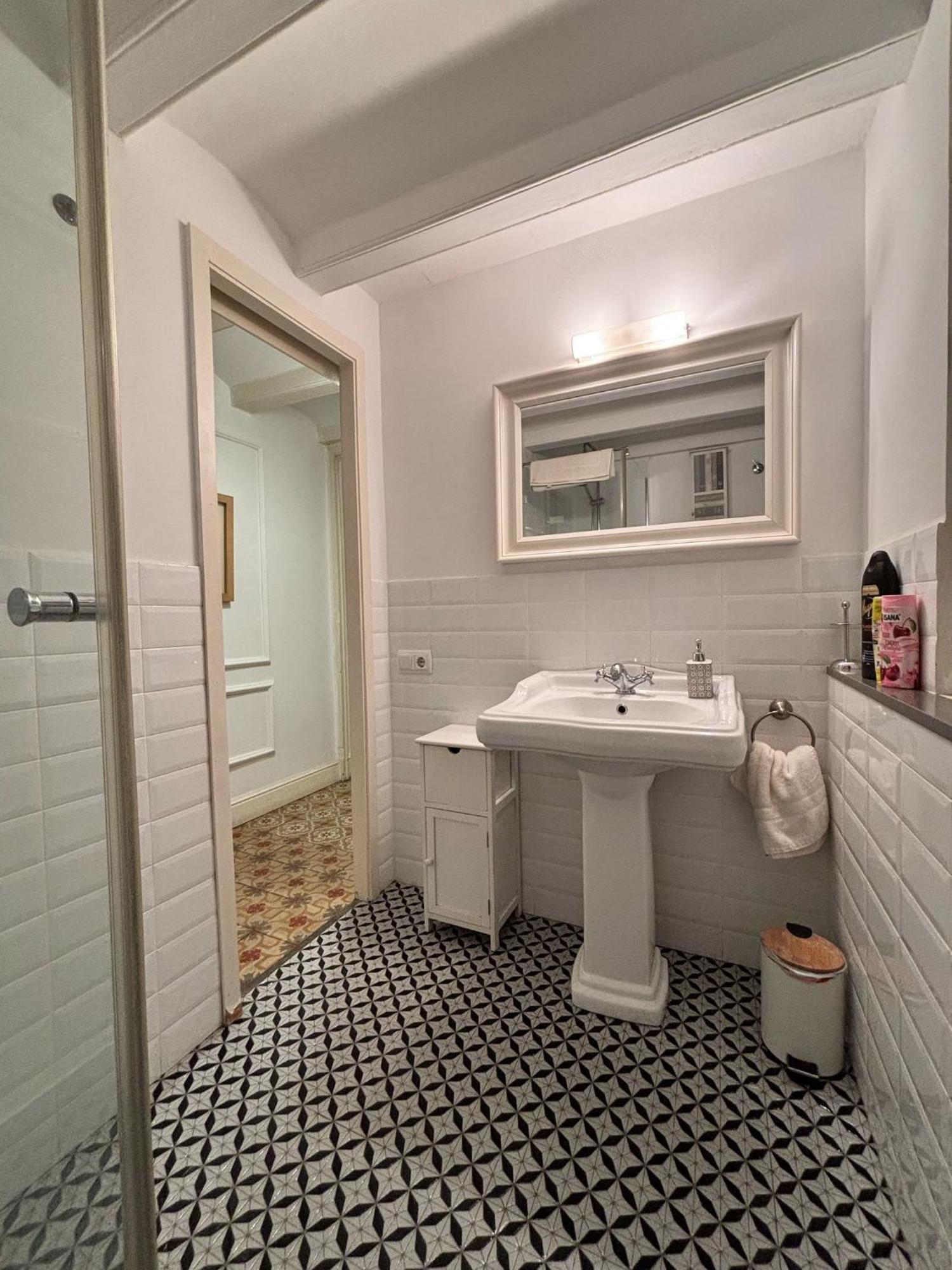 Rossello Apartment Barcelona Bagian luar foto