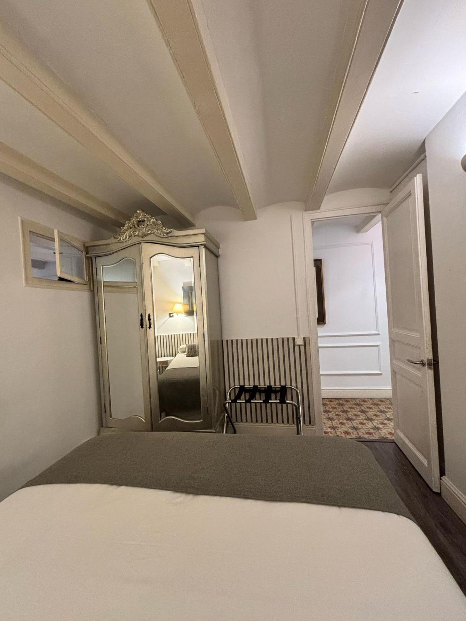Rossello Apartment Barcelona Bagian luar foto